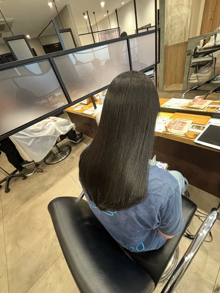 ロング カット 縮毛矯正 馬場 一輝のヘアスタイル