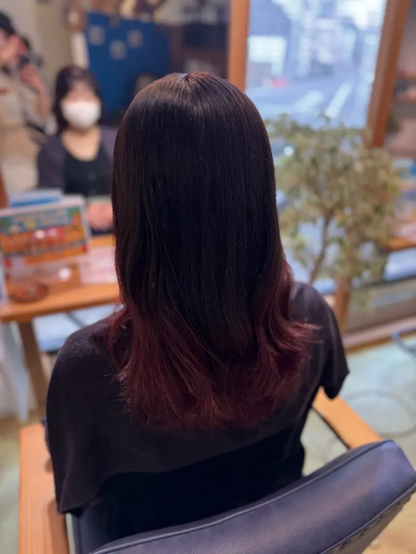 セミロング ヘアカラー トリートメント Kaori🌈透明感 カラー / 髪質改善のヘアスタイル