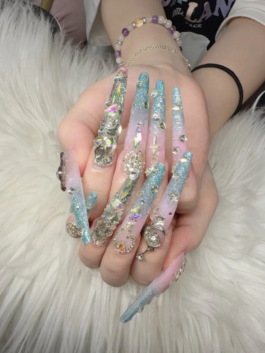 ネイル Lee Nailsのネイルデザイン