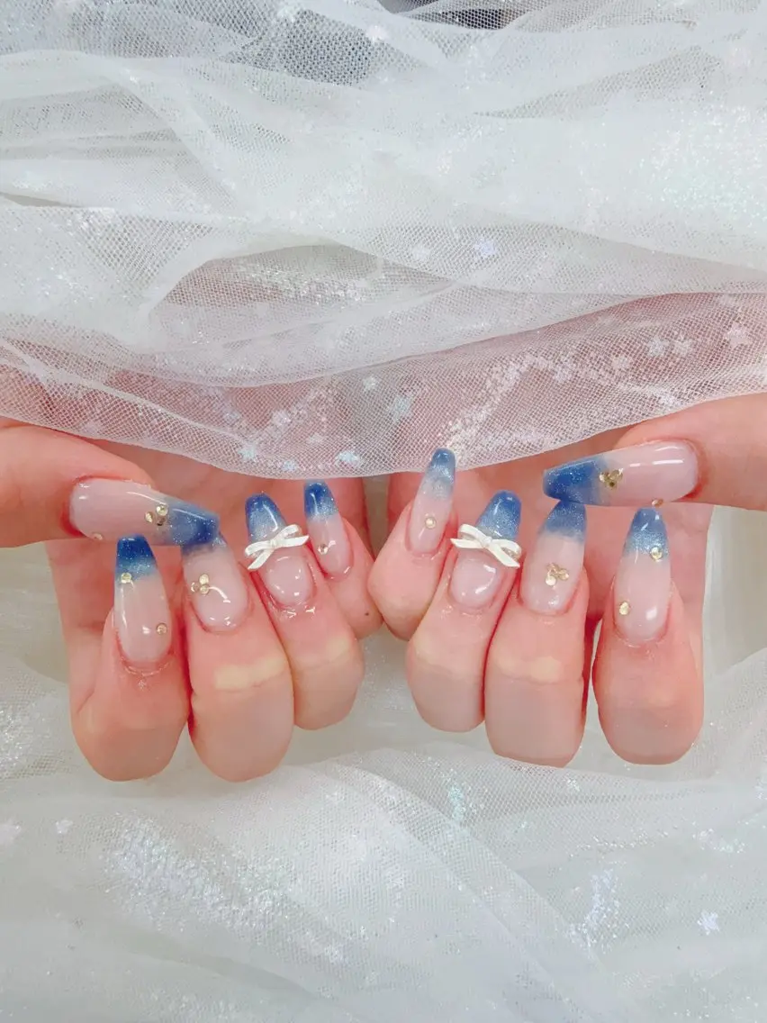 セミロング ハンドネイル ヘイシ ユウカのネイルデザイン