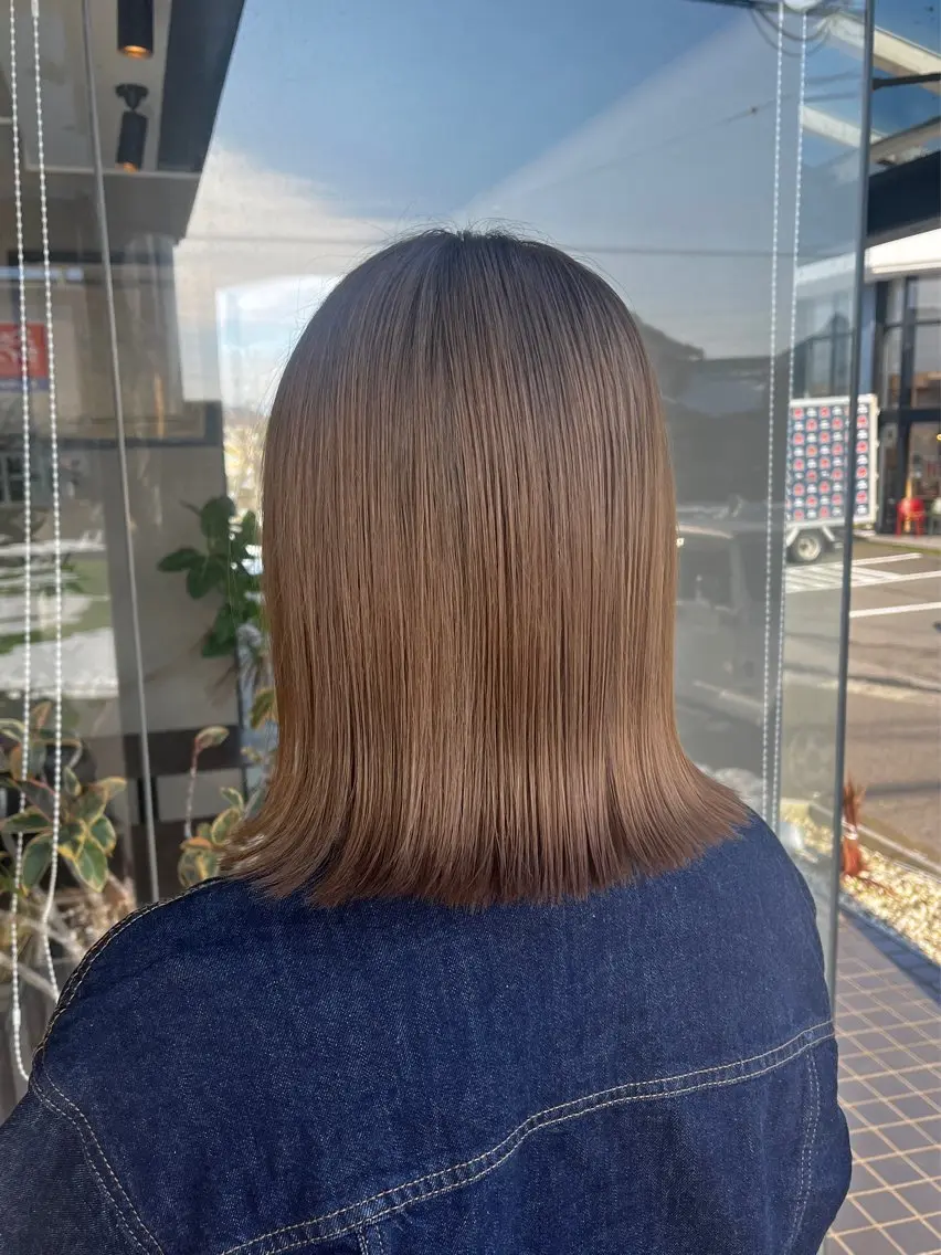 ミディアム alu yuinaのヘアスタイル