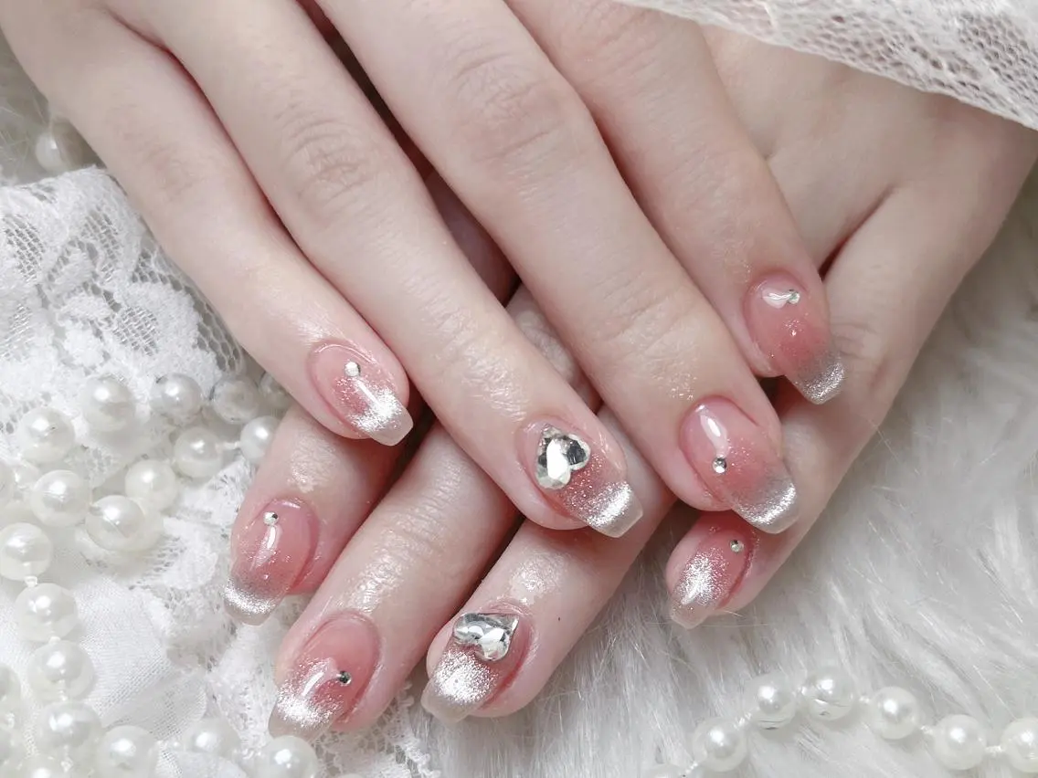 ネイル 🎀まゆ 🪽🐾のネイルデザイン