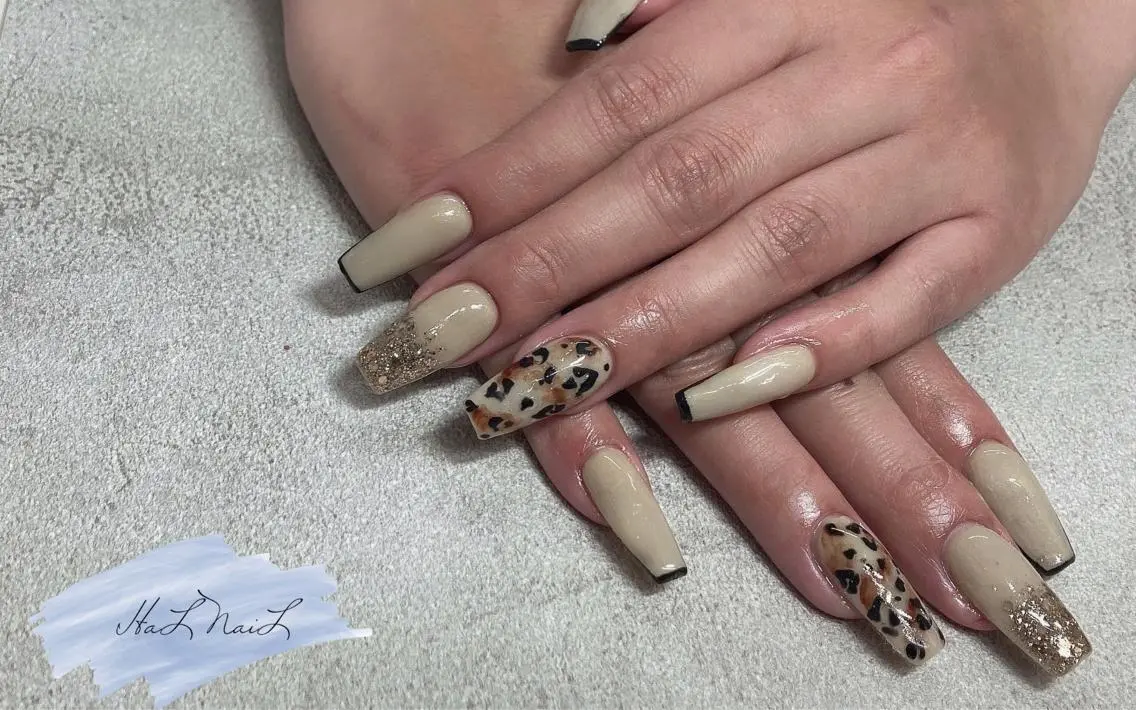 ネイル ハンドネイル HaL NaiLのネイルデザイン