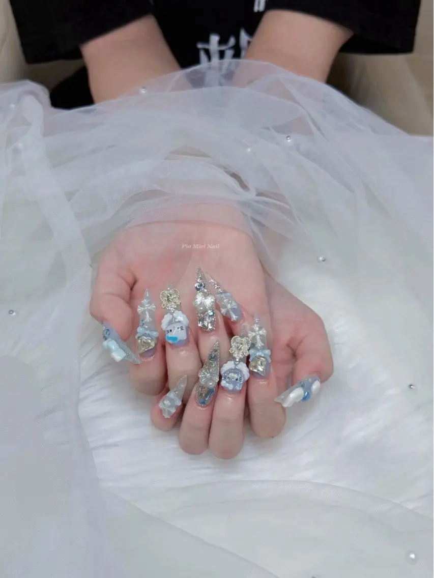 ネイル ハンドネイル HANA 長さだしのネイルデザイン