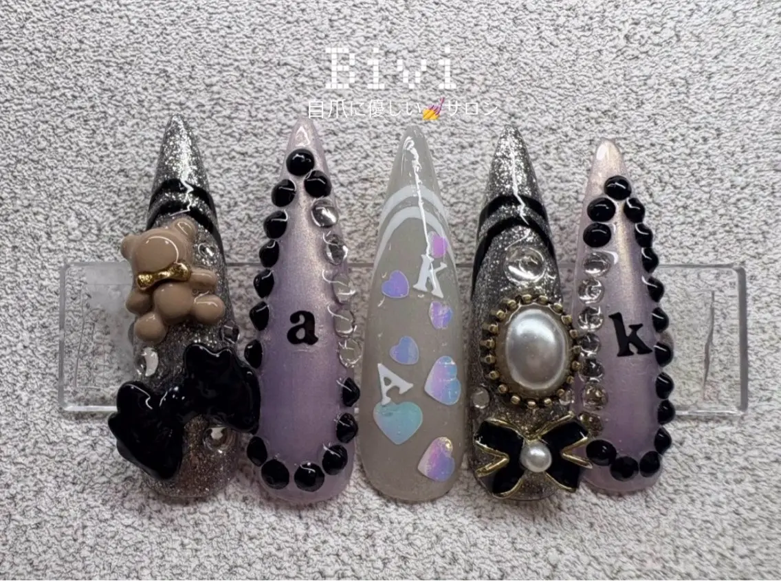 ネイル アートネイル ラメ(グリッター) ロングネイル 持ち込み ワンホンネイル ハンドネイル ハンドケア ♡Bivi♡自爪に 優しいネイルサロンのネイルデザイン