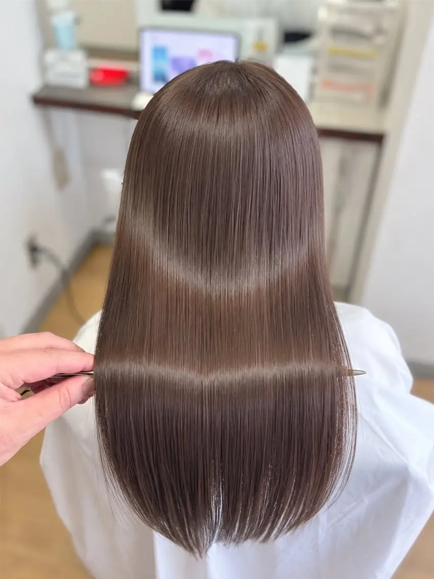 ロング カラー 髪質改善 カット ヘアカラー トリートメント うねり・パサつき改善 山本翔大✨️のヘアスタイル