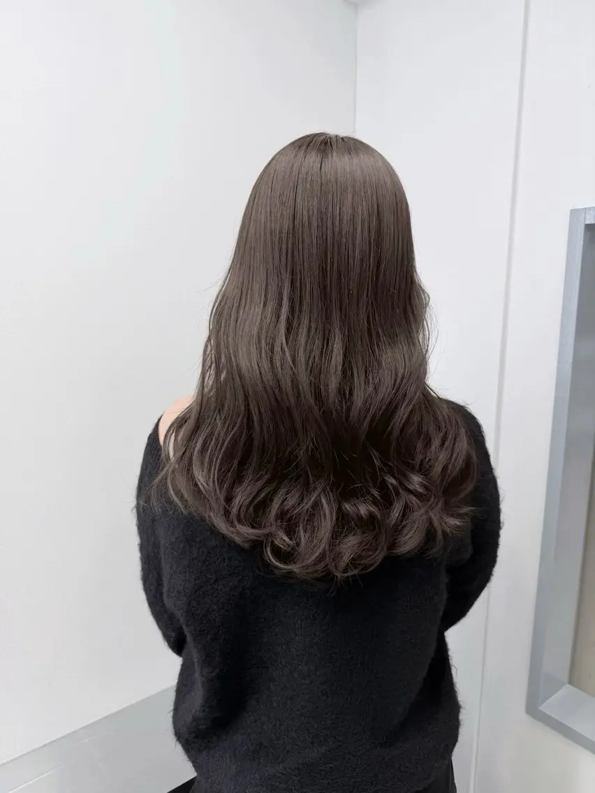 ロング カット ヘアカラー トリートメント ioe 心斎橋のヘアスタイル