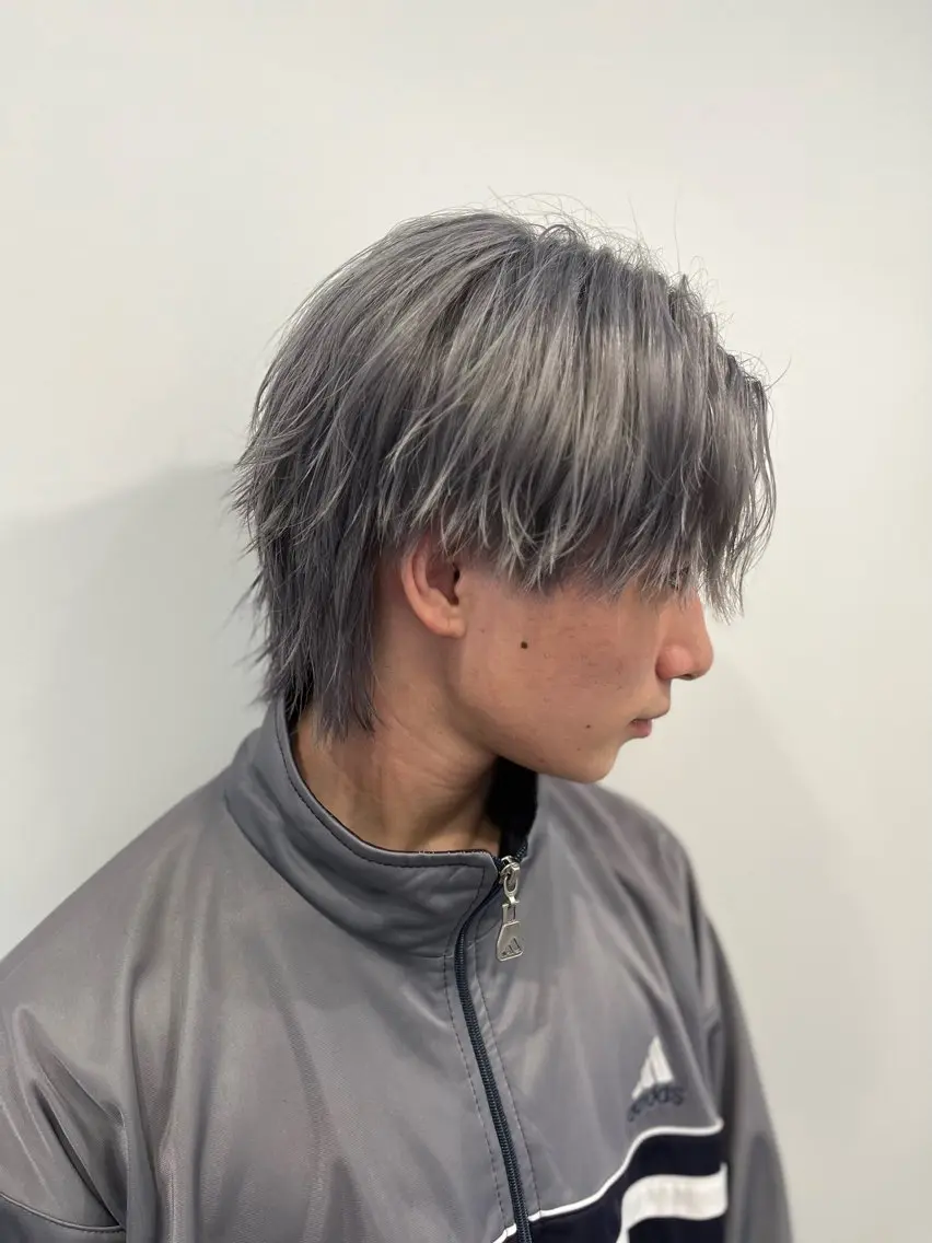 カラー メンズ メンズブリーチ ブリーチ 透明感カラー ダブルカラー 髪質改善 【ただの天才 🎨】のヘアスタイル