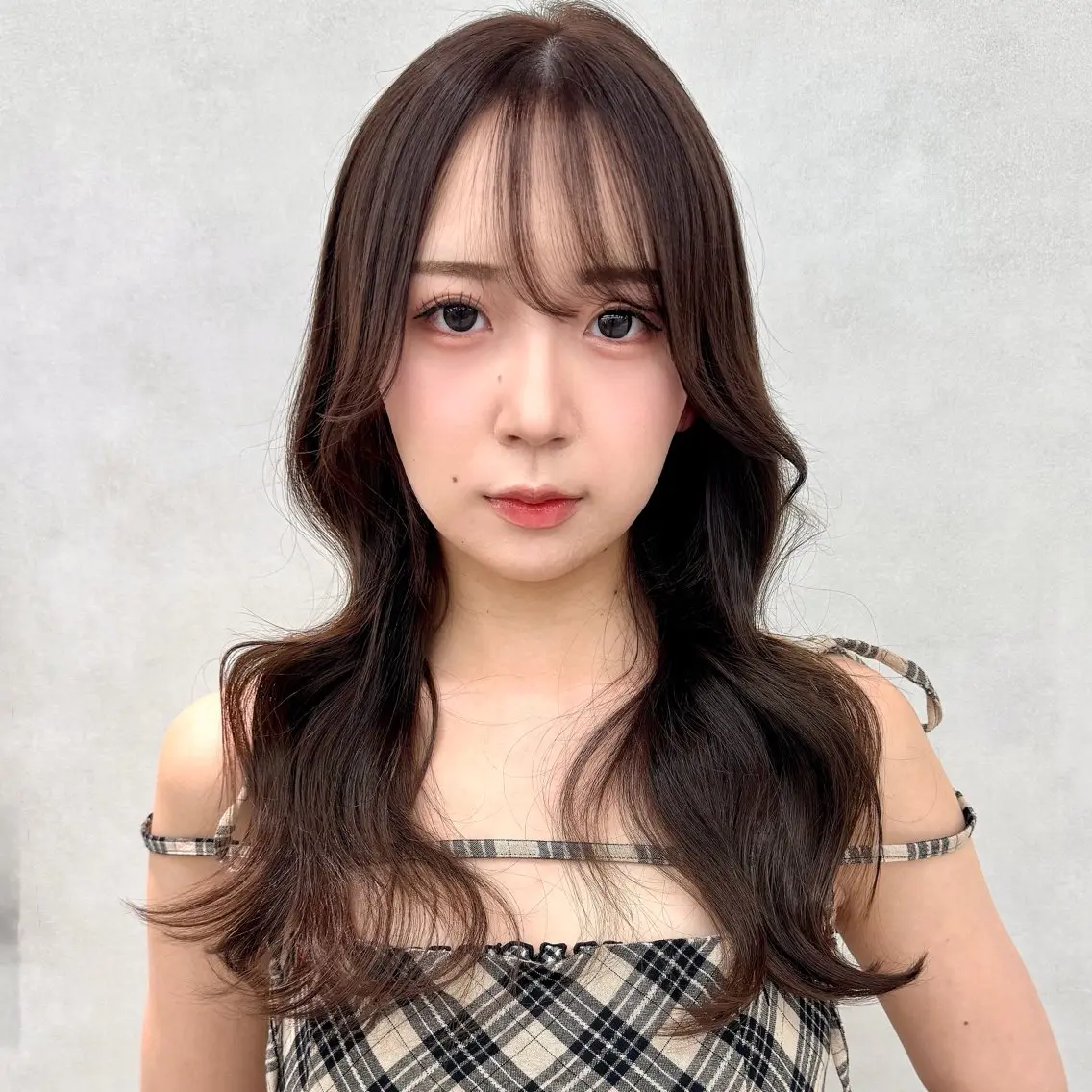 《平日》お肌のトーンUP⬆️ カット✂️+透明感カラー🩵+保湿トリートメント🍼 【レイヤーカット/顔周りカット】の写真