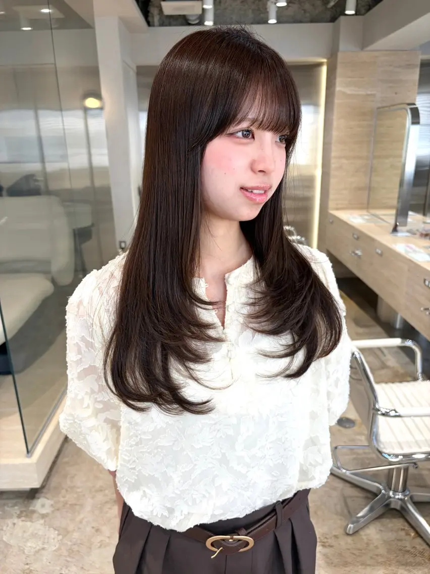 🌸口コミ記載🌸前髪が割れる方・顔周りが決まらないかたへ◎前髪顔周りカット+oggiottoトリートメントの写真