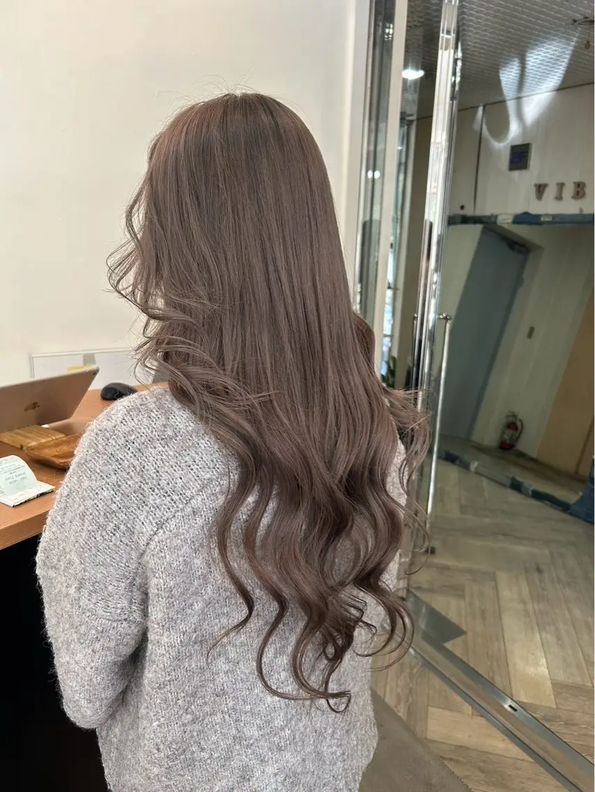 カラー ヘアカラー 遠藤 瑠夢佳のヘアスタイル