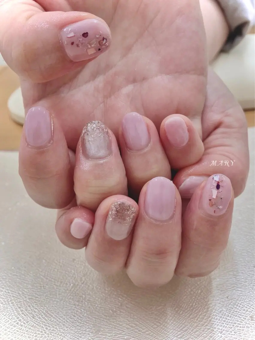 ネイル マグネットネイル ニュアンスネイル ワンカラーネイル ピンク パープル ハンドネイル Mary nail .narumiのネイルデザイン