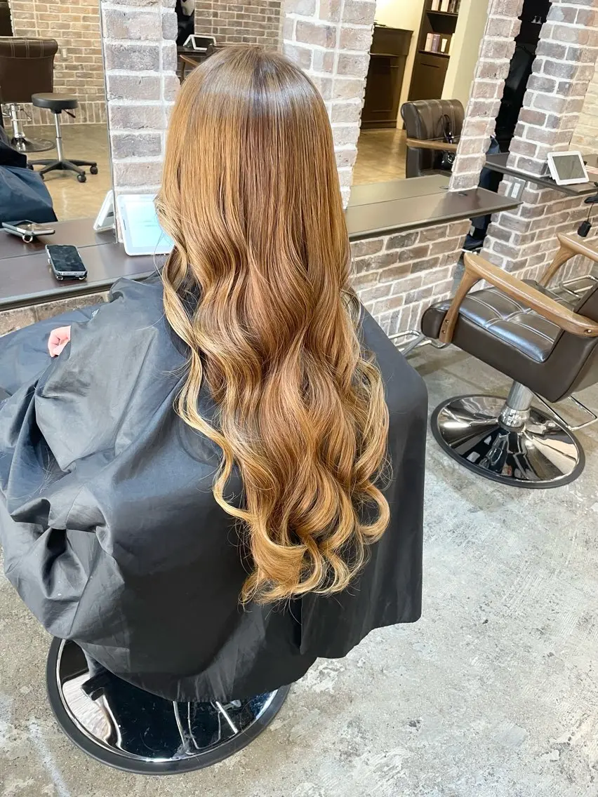ロング カラー ベージュカラー ブリーチ ブリーチなしカラー ヘアカラー トリートメント 艶カラー/インナー /グラデ/大西小百合のヘアスタイル