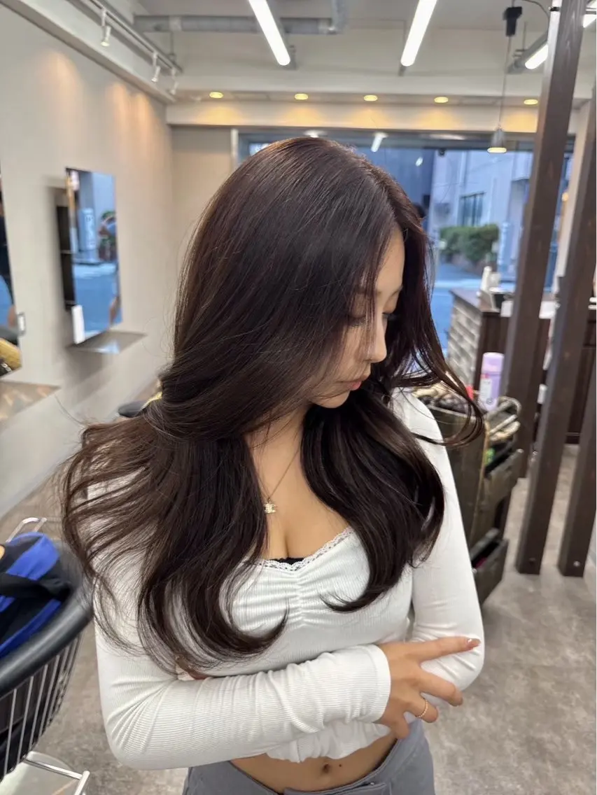 カラー 一宮 淚のヘアスタイル