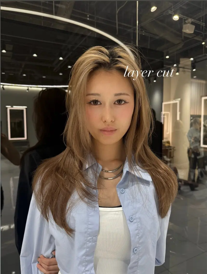 ロング レイヤーカット NANAMI／レイヤ ー／ワンホンヘアのヘアスタイル