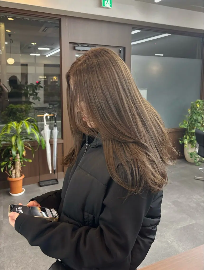 ロング カラー ヘアカラー トリートメント 大野 桃果のヘアスタイル