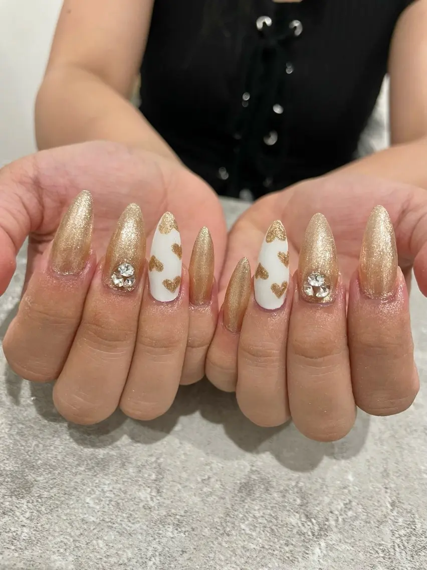 ネイル 持ち込み Raviliss ♡のネイルデザイン