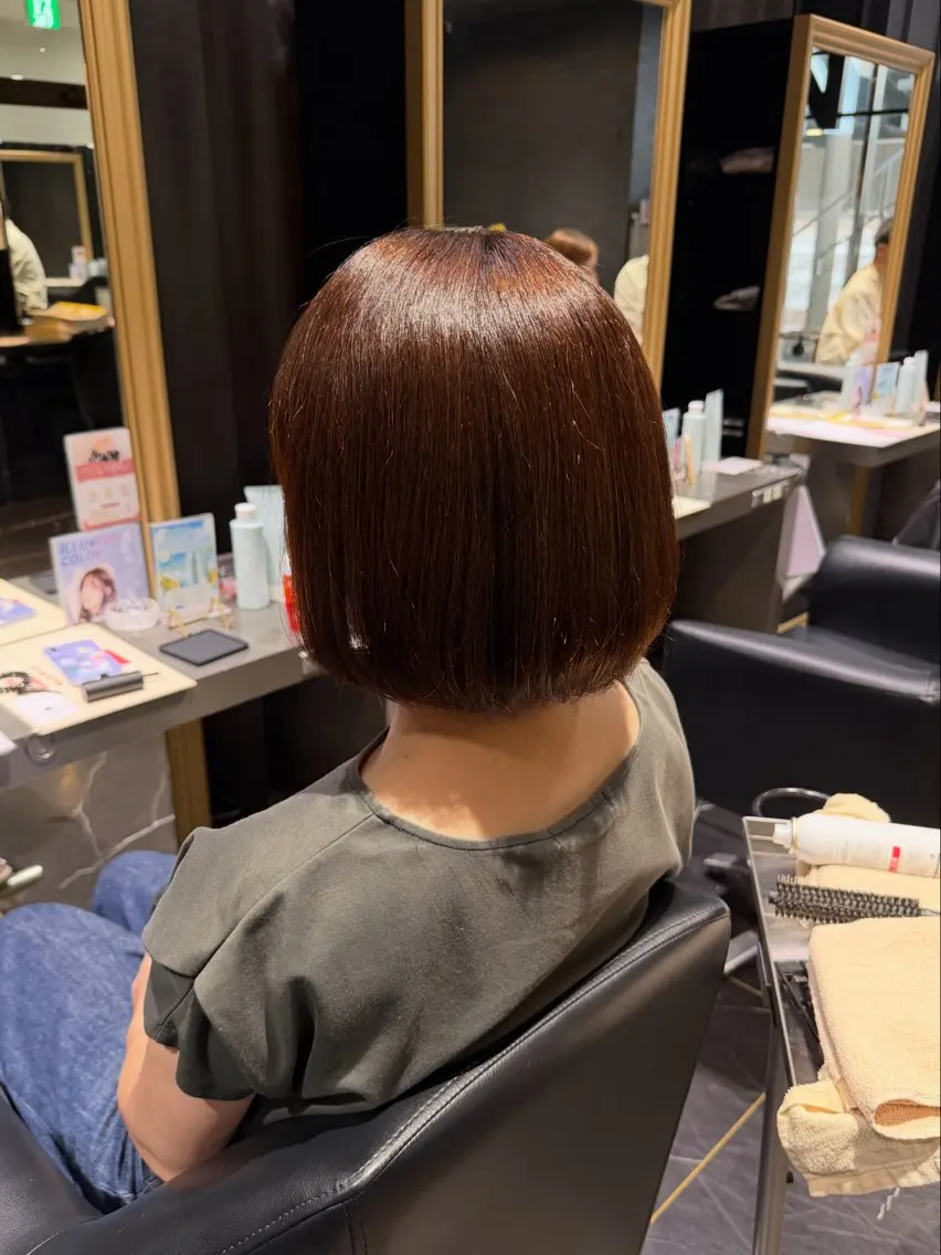 ショート ボブ 縮毛矯正 【韓国風/艶カラー】 佐々木やすはのヘアスタイル