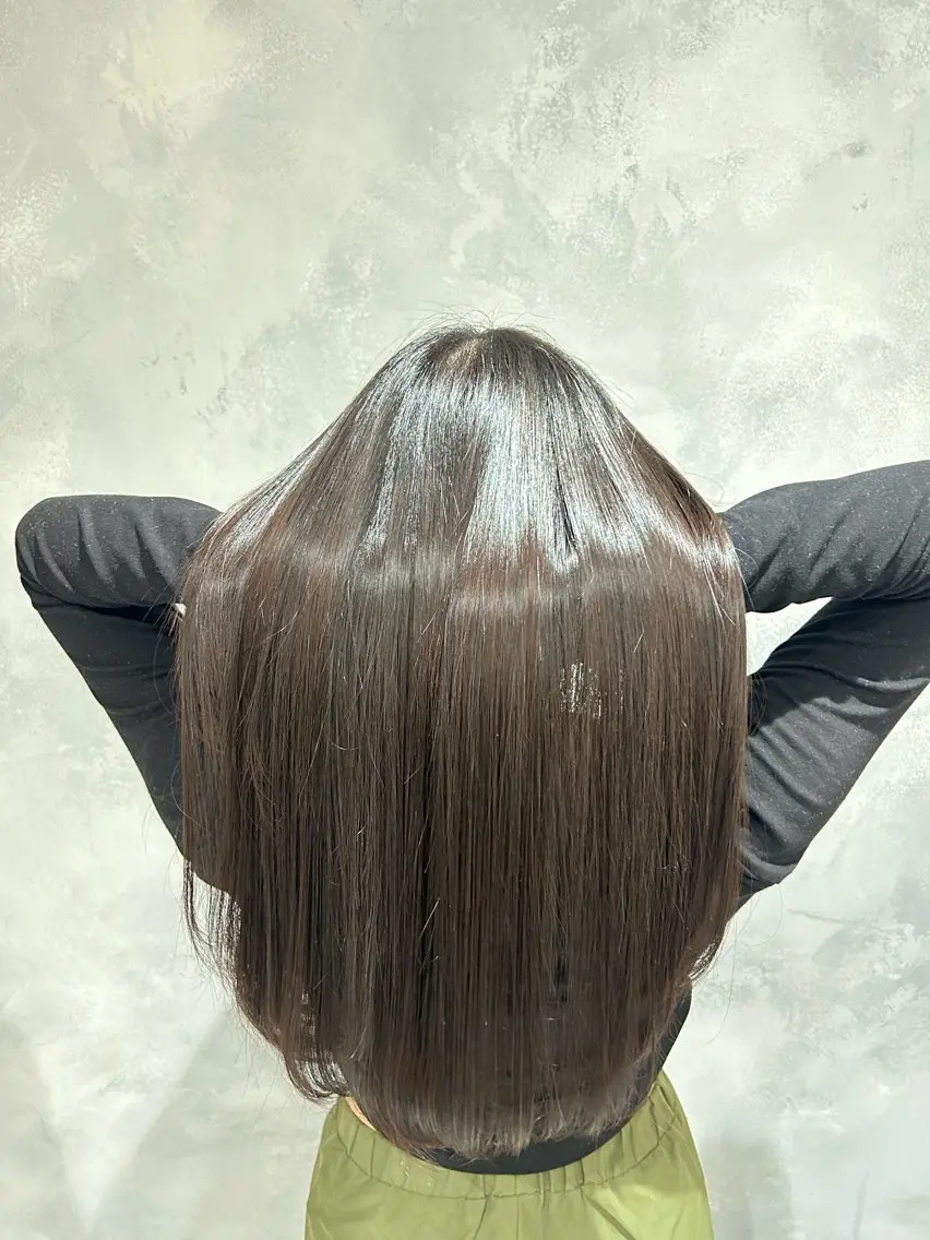 ロング 髪質改善 トリートメント カット 縮毛矯正 トリートメント 飯田 祥哉のヘアスタイル