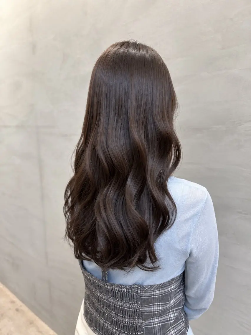 セミロング カット ヘアカラー トリートメント 鈴木 涼太のヘアスタイル
