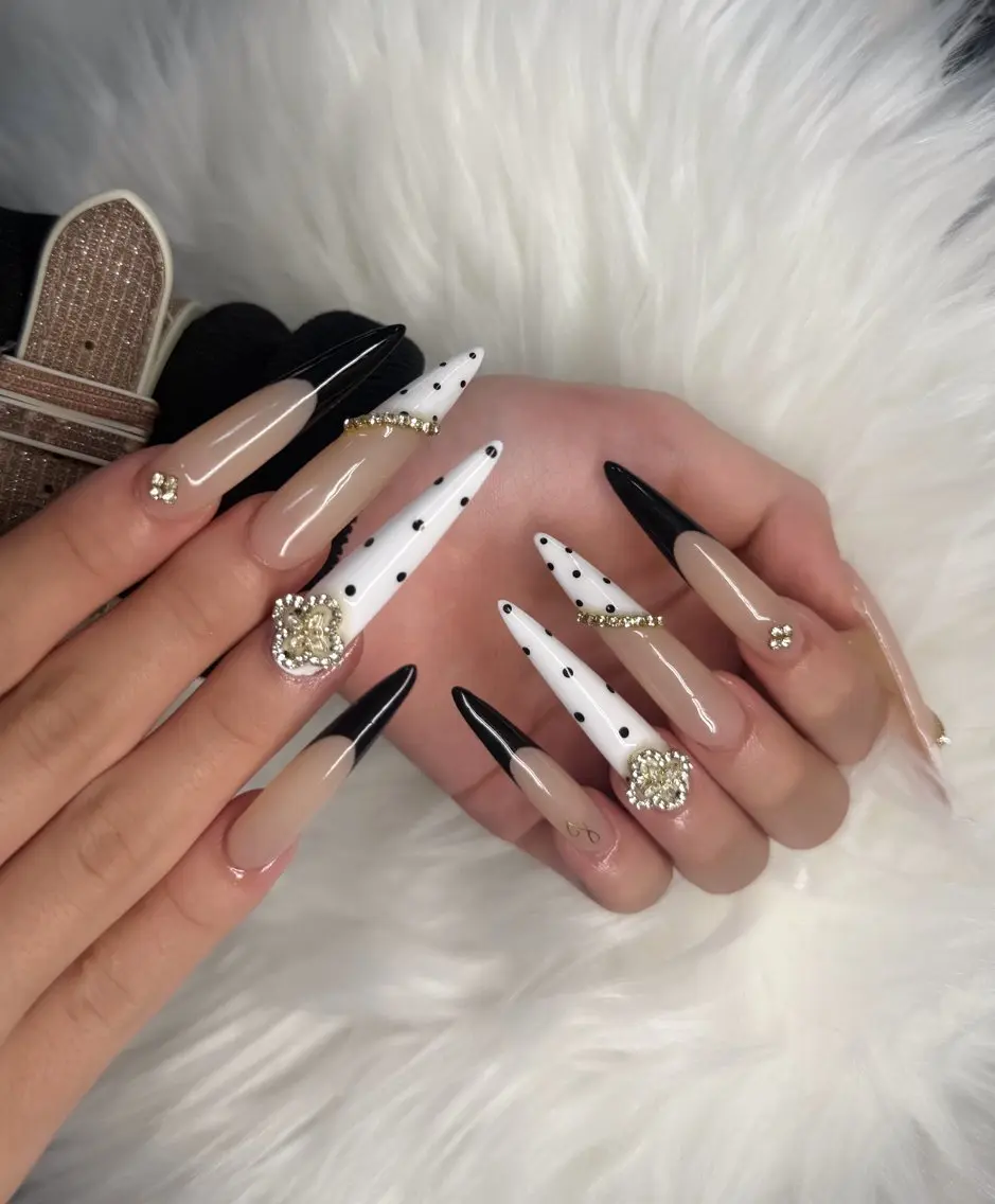 ネイル アートネイル オーロラネイル チークネイル 長さ出し フットネイル ハンドネイル Chan nailsのネイルデザイン