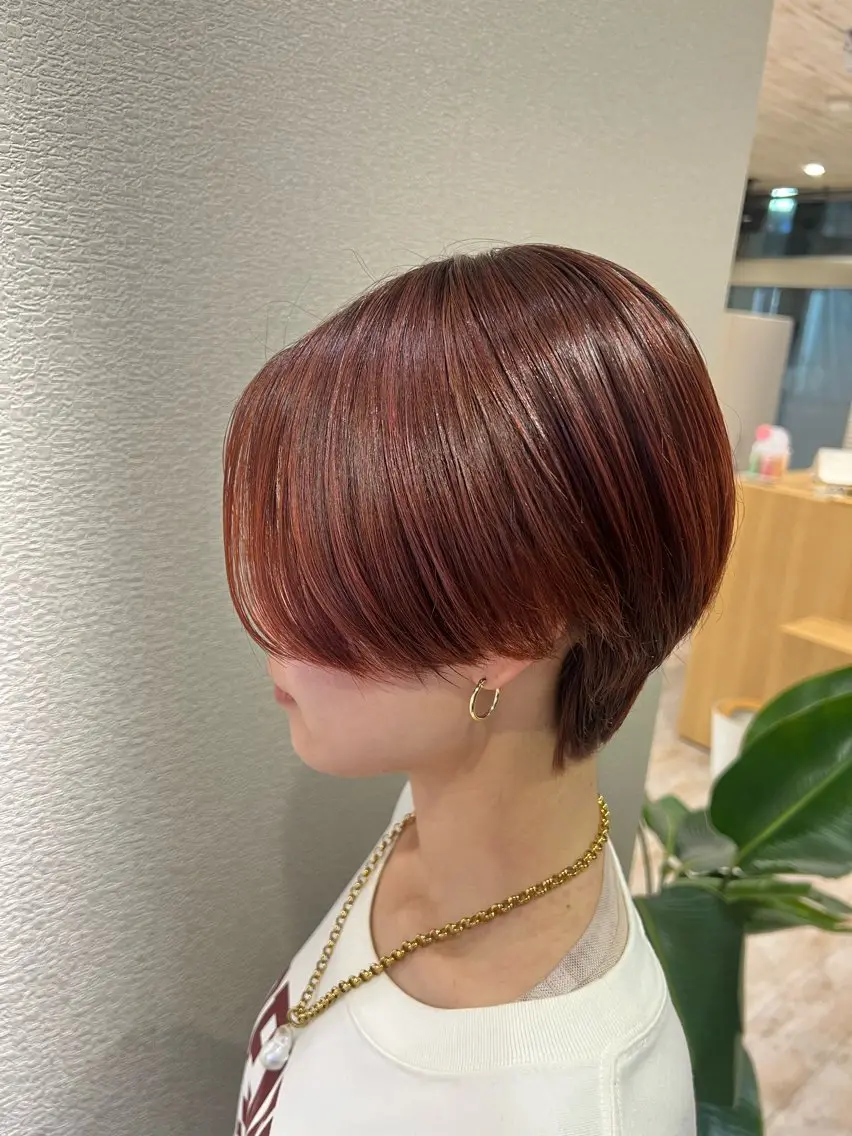 ショート カラー ブラウンカラー オレンジ オレンジブラウン カット ヘアカラー 小野 眞白のヘアスタイル