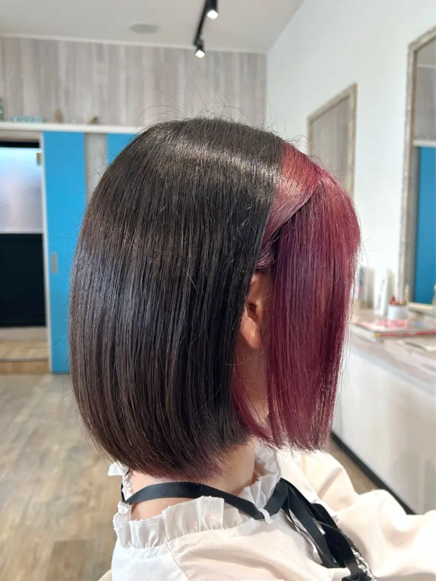 カラー ミストバング ブリーチ  フェイスフレーミング ピンクカラー ピンクパープル 水口 琴絵のヘアスタイル