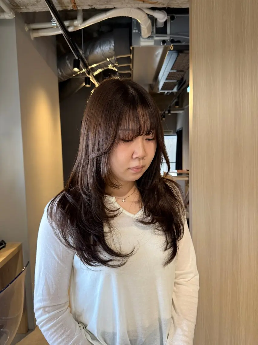 ロング カラー ブラウンカラー 韓国風ヘア レイヤーカット ロング カット トリートメント 秦 啓輔のヘアスタイル