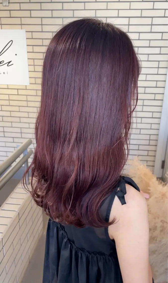 ロング カラー ブリーチ ブリーチなしカラー ピンクカラー レッドカラー 黒田 優里 🎀🫧のヘアスタイル