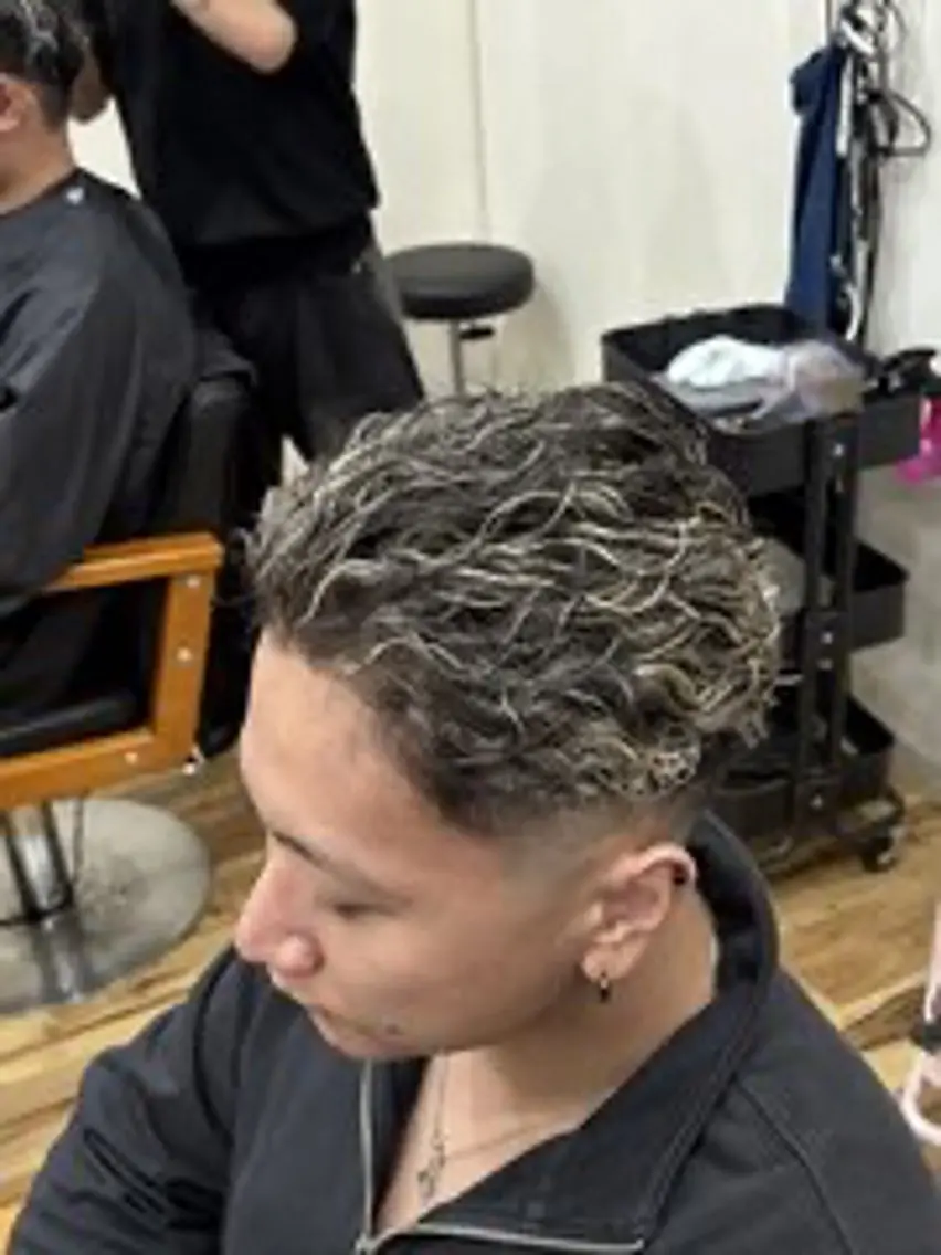 メンズカット✂️+ハイライト✨✨✨の写真
