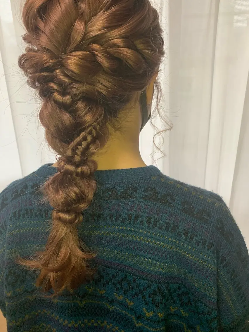 ロング ヘアアレンジ ヘアセット 保谷 菜々美のヘアスタイル