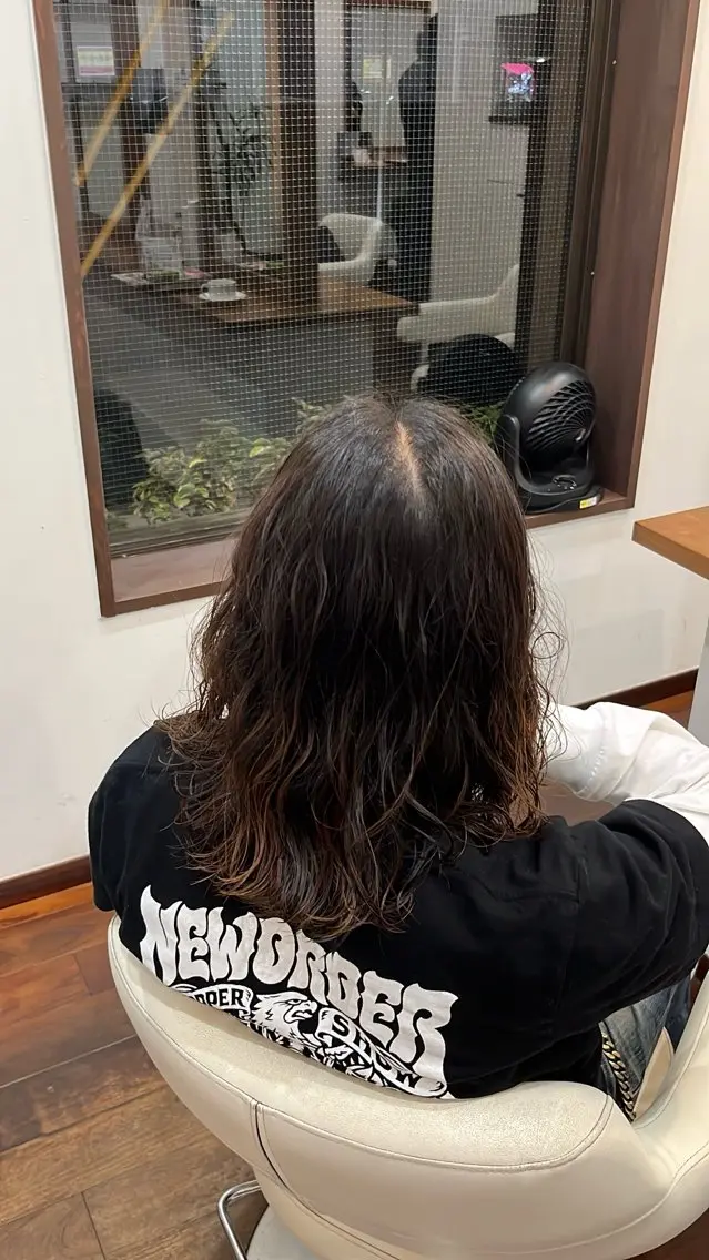 ロング メンズ メンズパーマ 波巻きパーマ カット パーマ トリートメント 今在家 玲【自然な 縮毛矯正/メンズ】のヘアスタイル