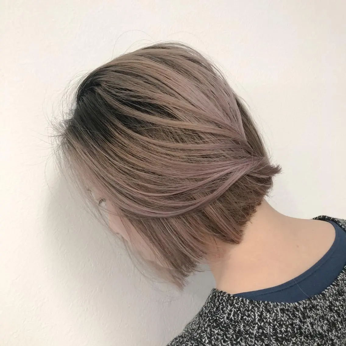 ショート カラー ヘアアレンジ バレイヤージュ デザインカラー ハイライトカラー 外国人風カラー ハイライト アンドウ ユウ/ レイヤーカット/韓国のヘアスタイル