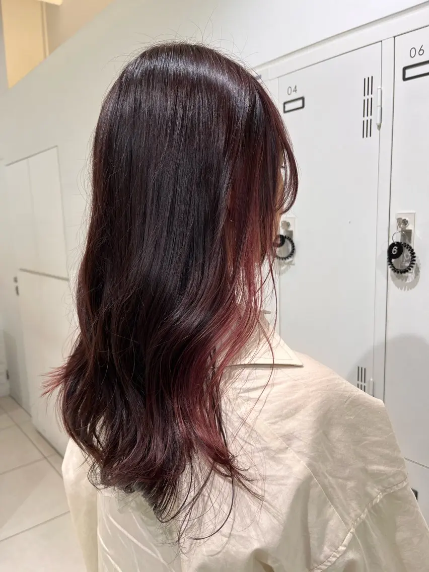 【レディース限定】🌷カット➕インナーカラー➕トリートメント🌷表面の髪も染めます◎(⚠️予約リクエストのみ受付⚠️)の写真