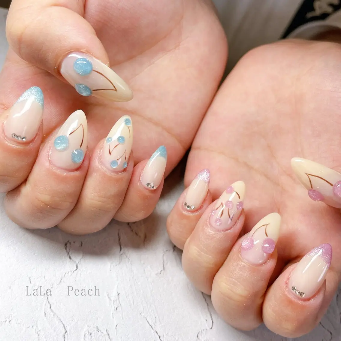 ネイル フレンチネイル ジェルネイル ハンドネイル LaLa Peach 福岡のマツエク・マツパデザイン