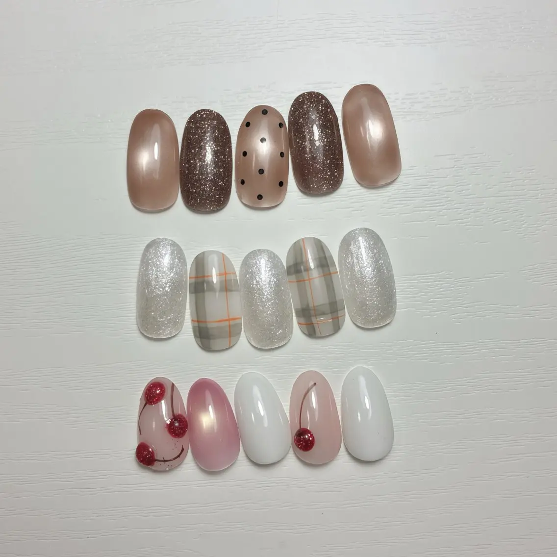 ネイル フットネイル 氷ネイル・うるうるネイル マグネットネイル ニュアンスネイル シンプルネイル ハンドネイル nail salon anoneのネイルデザイン