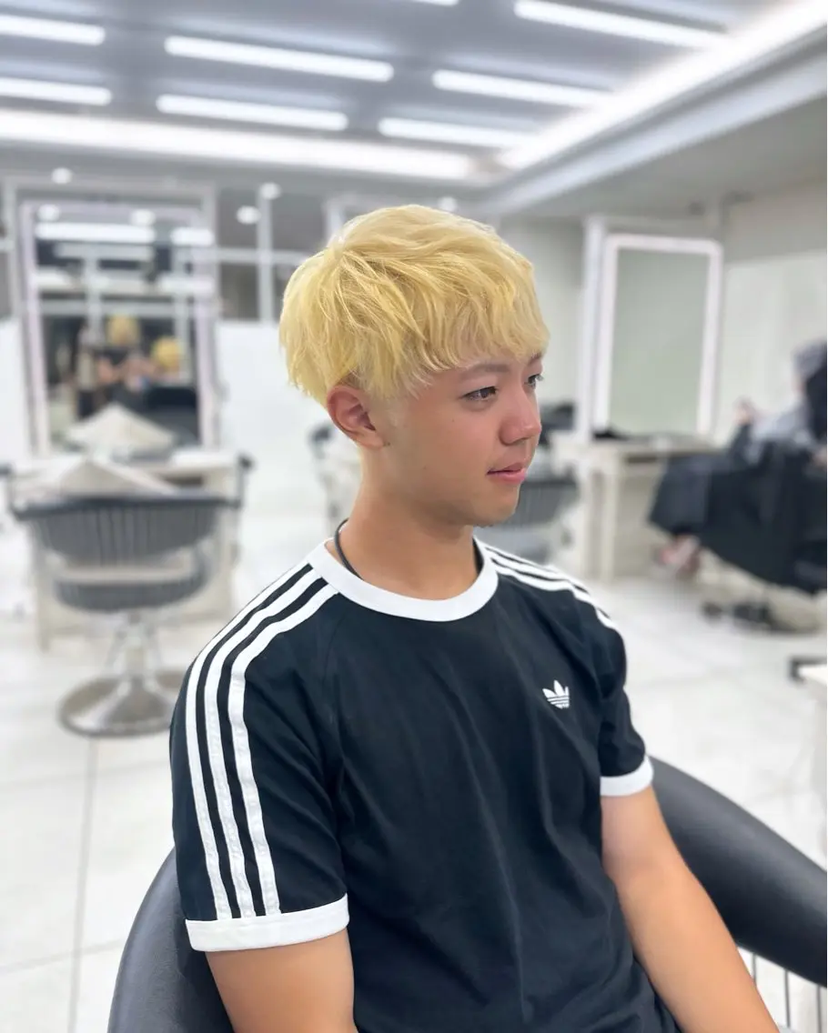 メンズ メンズブリーチ メンズハイトーン マッシュ カット レイヤー／ブリーチ 銀座/HARUKAのヘアスタイル