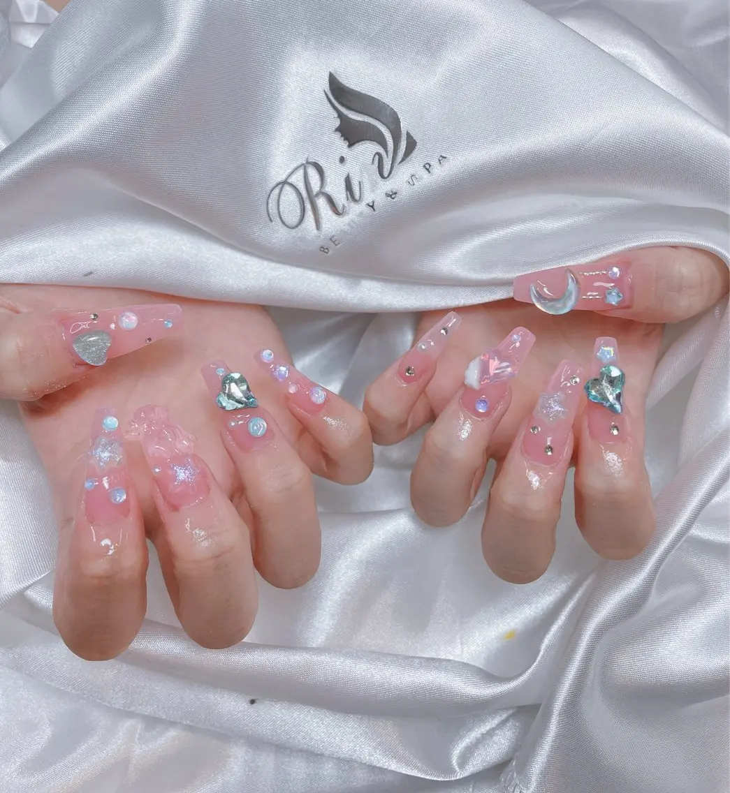 ネイル アートネイル ハロウィン ロングネイル スカルプネイル ネイルチップ Rin Nail 新大久保店のネイルデザイン