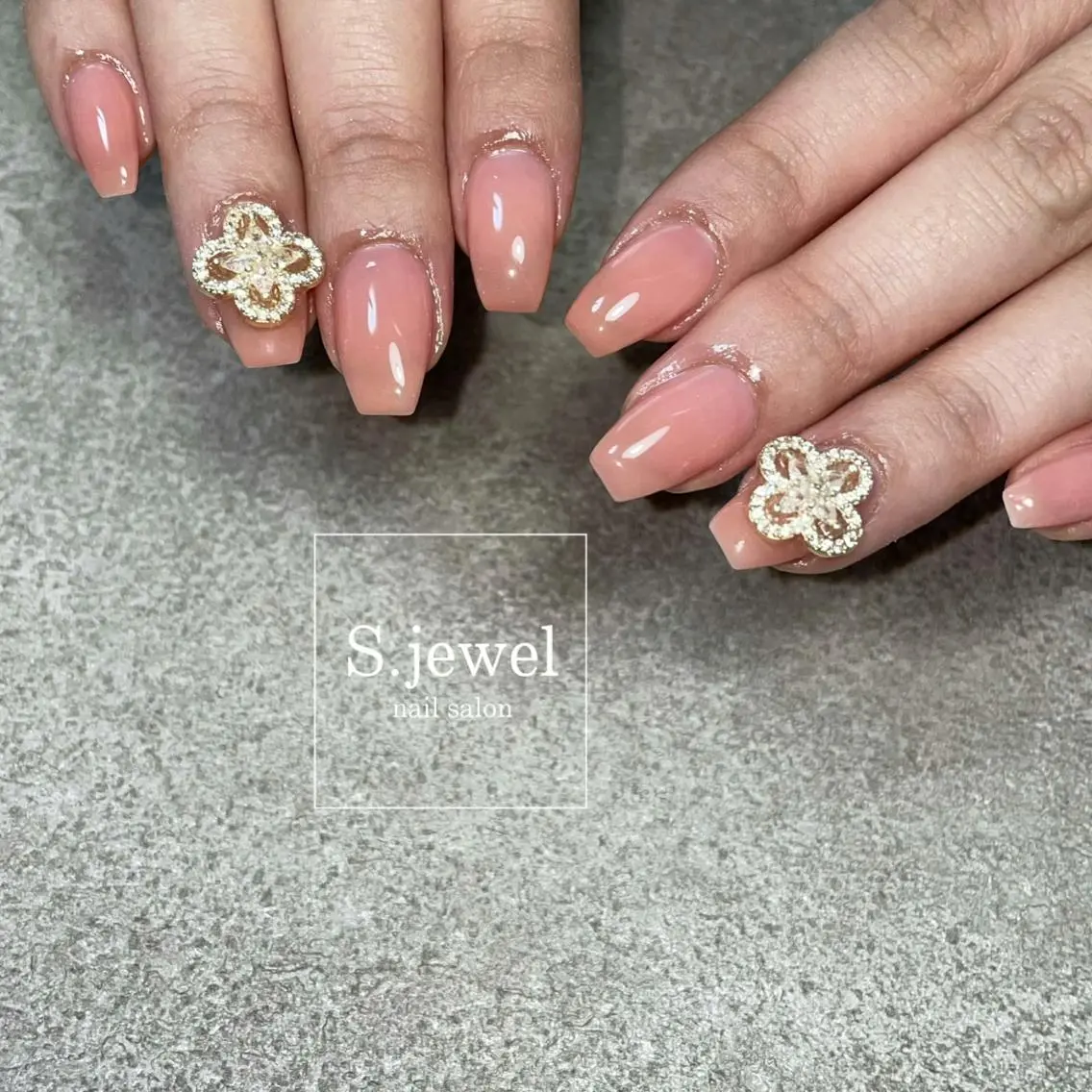 ネイル S. JEWELのネイルデザイン