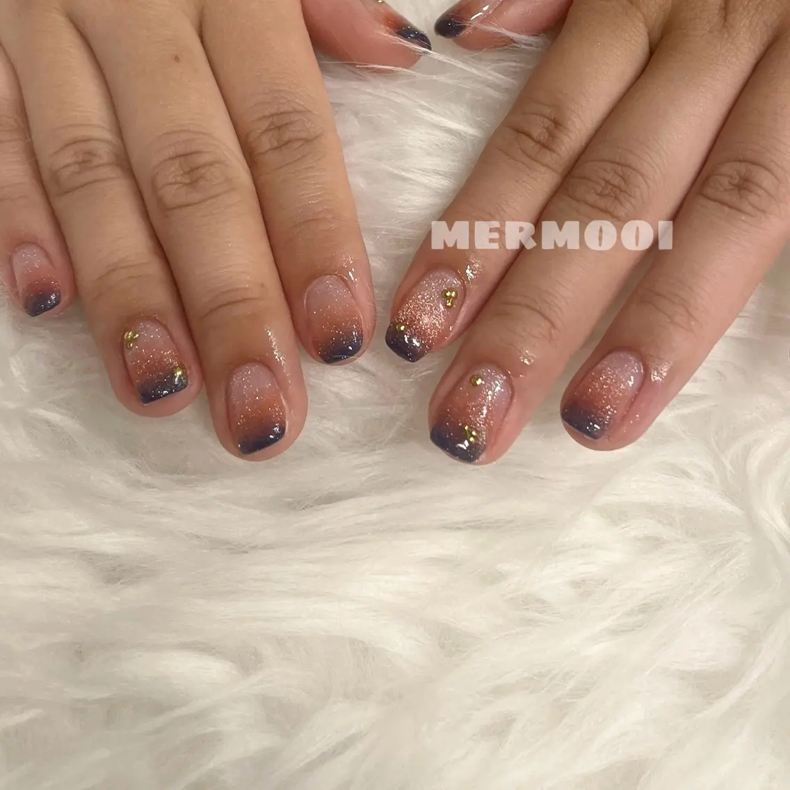 ネイル グラデーション 韓国ネイル マグネットネイル ニュアンスネイル mermooi nailのネイルデザイン