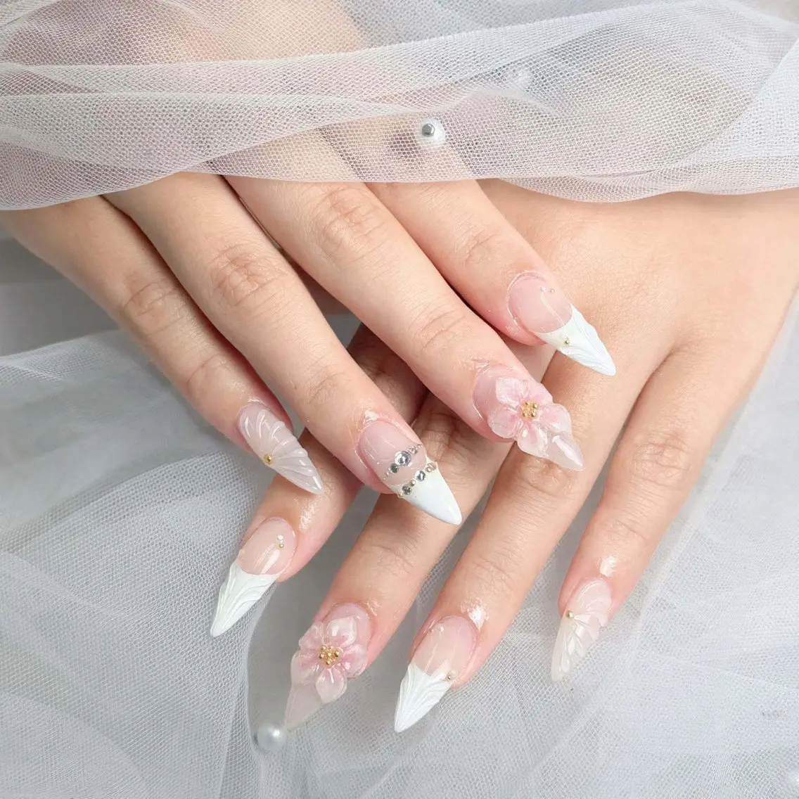 ネイル フレンチネイル ホワイト ハンドネイル KOTORA NAILのネイルデザイン