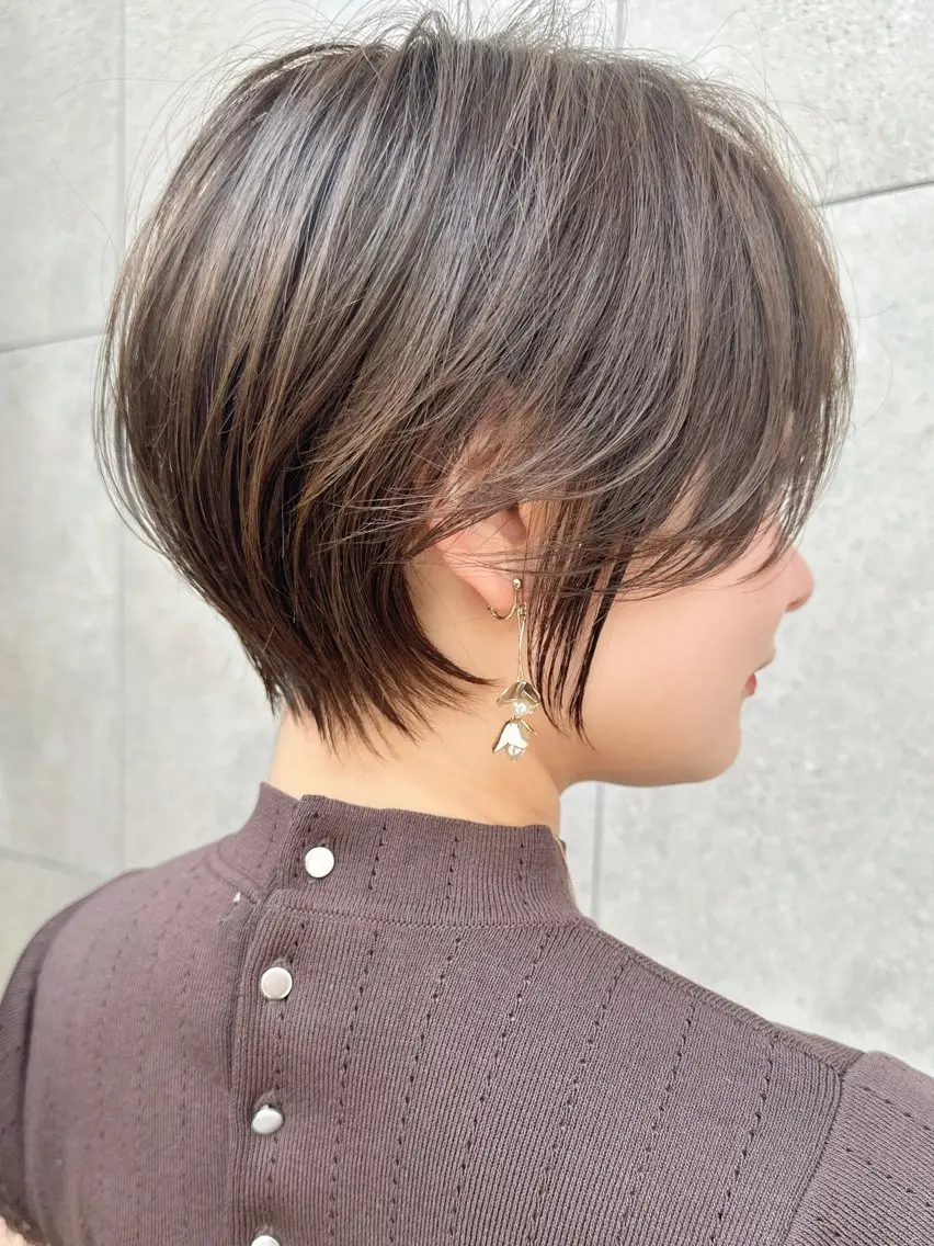 ショート カット ヘアカラー トリートメント 縮毛矯正✨🫧 レイヤー川村利幸のヘアスタイル