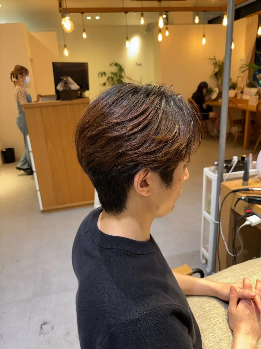 メンズ センターパート メンズ韓国風 佐々木 羚皇のヘアスタイル
