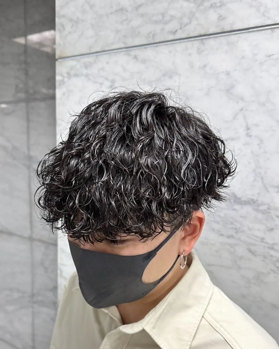 パーマ メンズ フェザーパーマメンズ ピンパーマ京都駅前のヘアスタイル