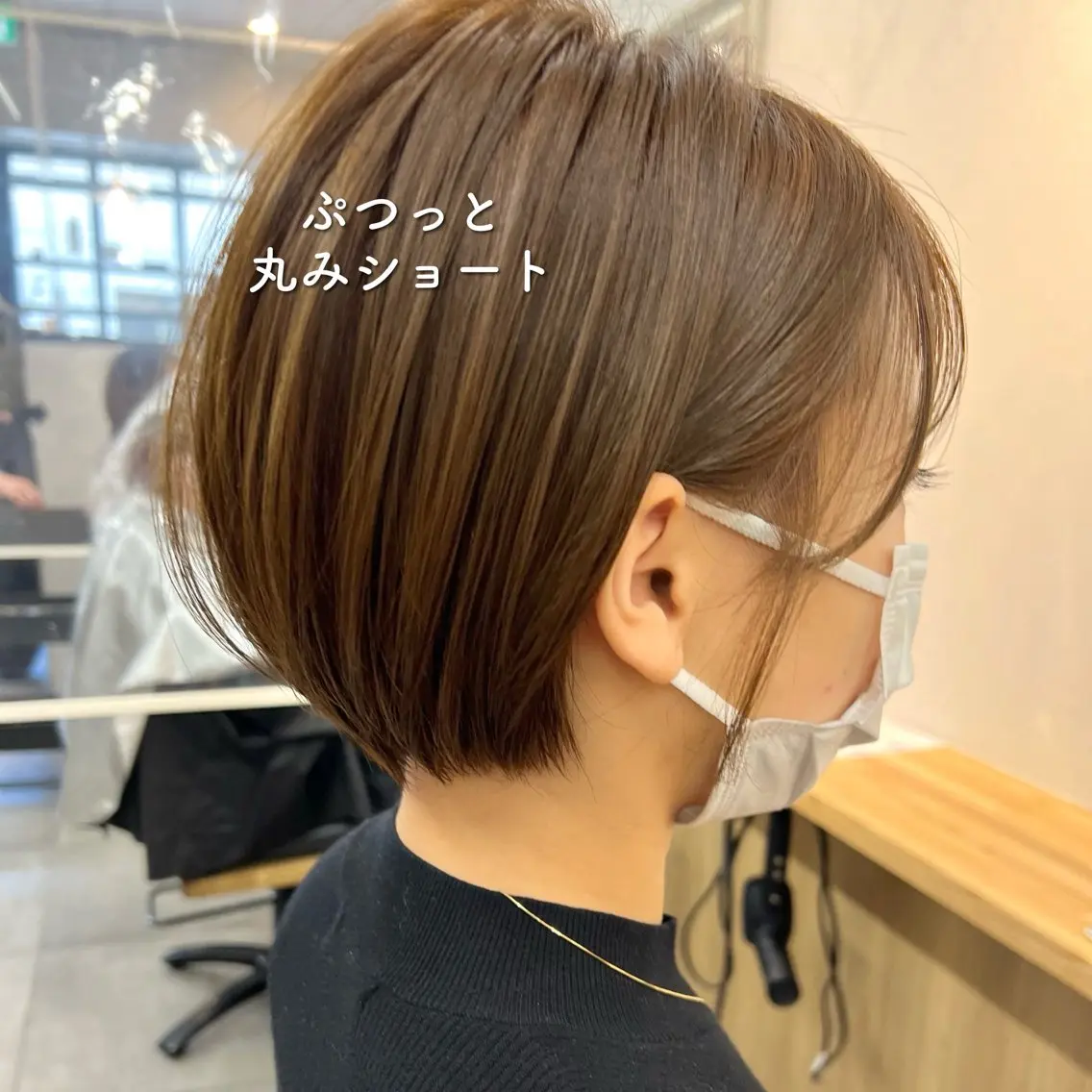 ショート カラー 丸みショート ベージュカラー ブリーチ ブリーチなしカラー オリーブベージュ ひなた🐶池袋📍 似合わせカット💫のヘアスタイル