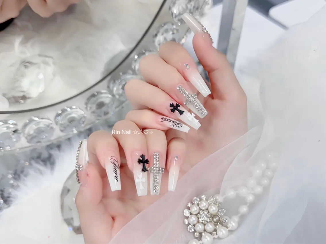 ネイル アニマル柄 べっ甲ネイル ブルー ボルドー ブラウン ハンドネイル Rin Nail 新大久保店のネイルデザイン