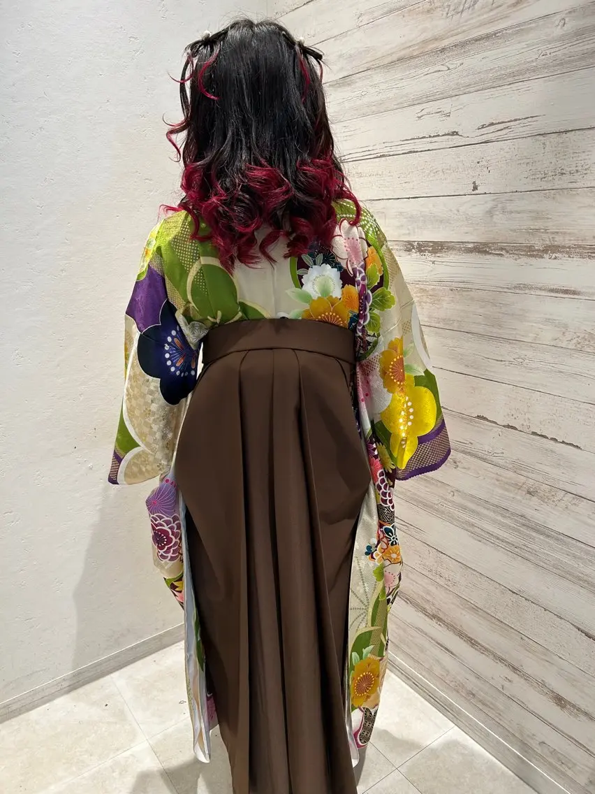 ロング カラー 卒業式のヘアスタイル 髪質改善/縮毛矯正 ツヤ髪🩷さつきのヘアスタイル