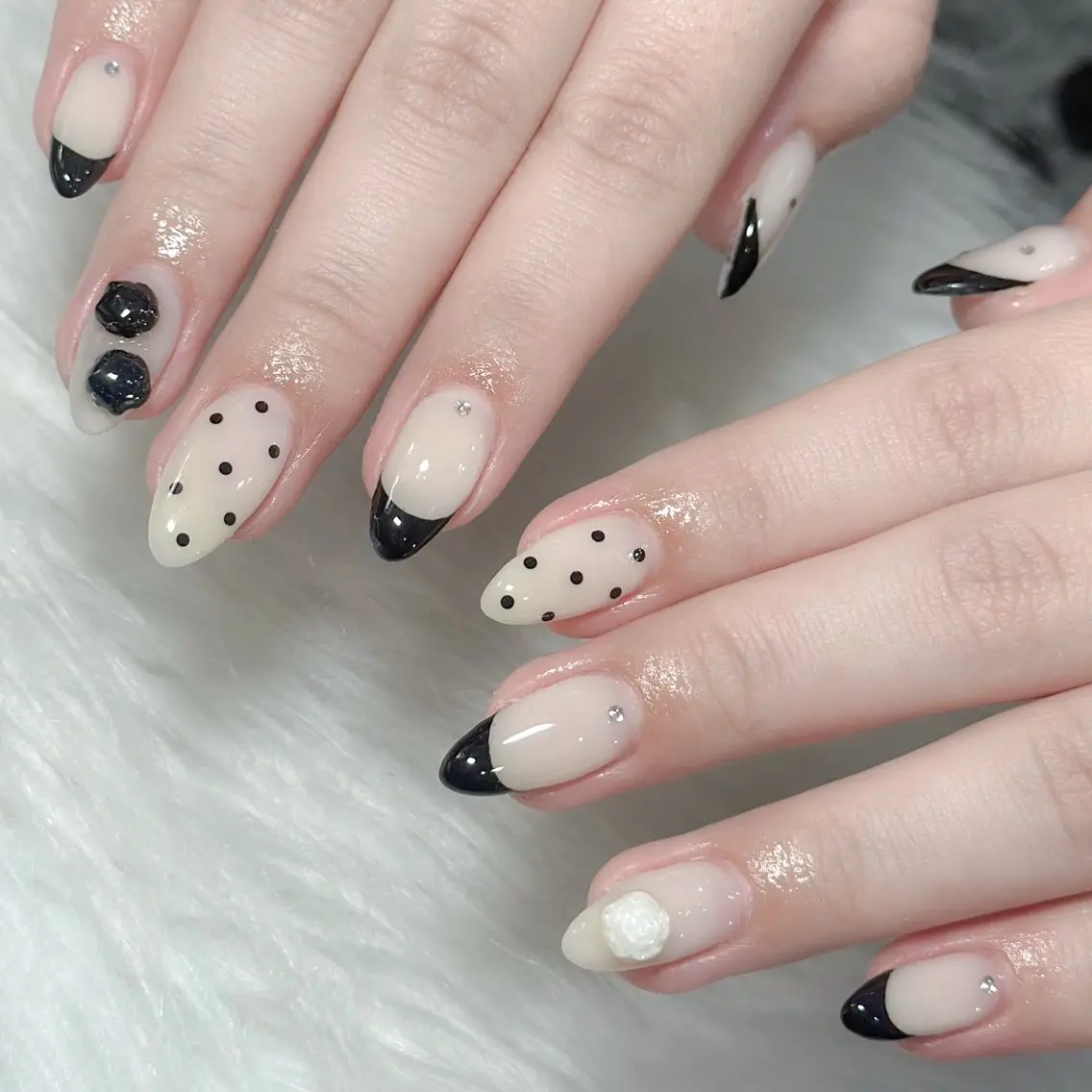 ネイル ハンドネイル フットネイル LAVISH nanamiのネイルデザイン