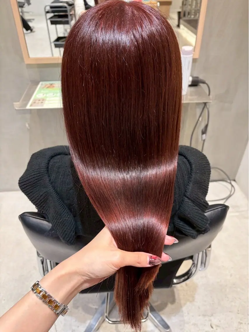 ロング カラー 宮田 眞咲のヘアスタイル