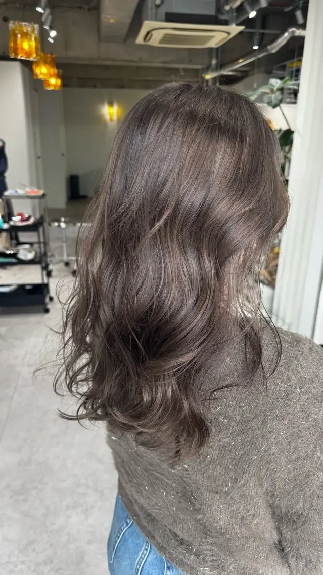 ロング TOIRO ARISAのヘアスタイル